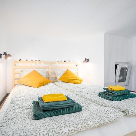 Green Goblin Apartment With Free Private Parking Budapest Ngoại thất bức ảnh
