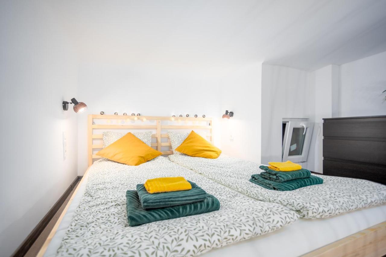 Green Goblin Apartment With Free Private Parking Budapest Ngoại thất bức ảnh