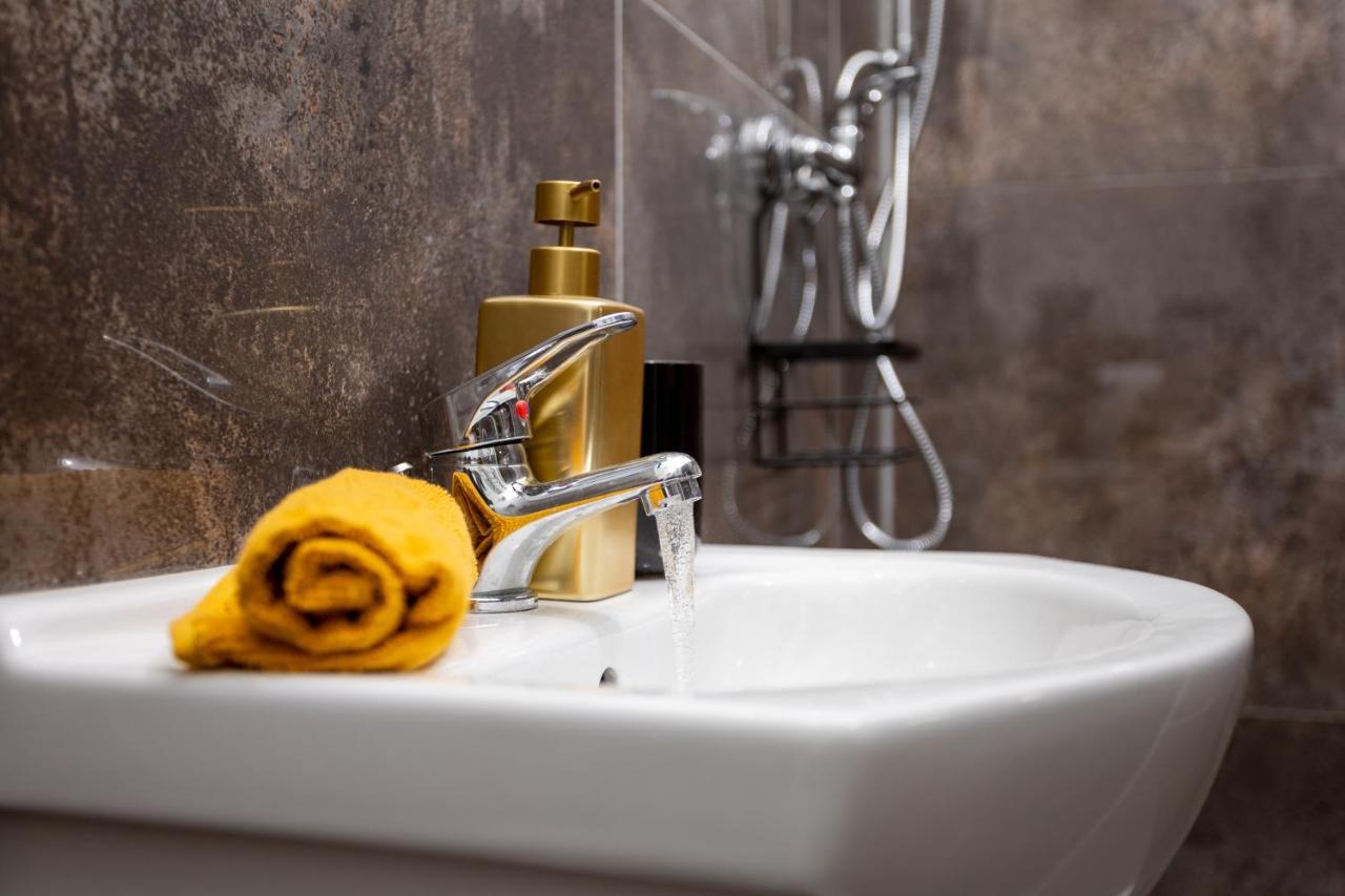 Green Goblin Apartment With Free Private Parking Budapest Ngoại thất bức ảnh