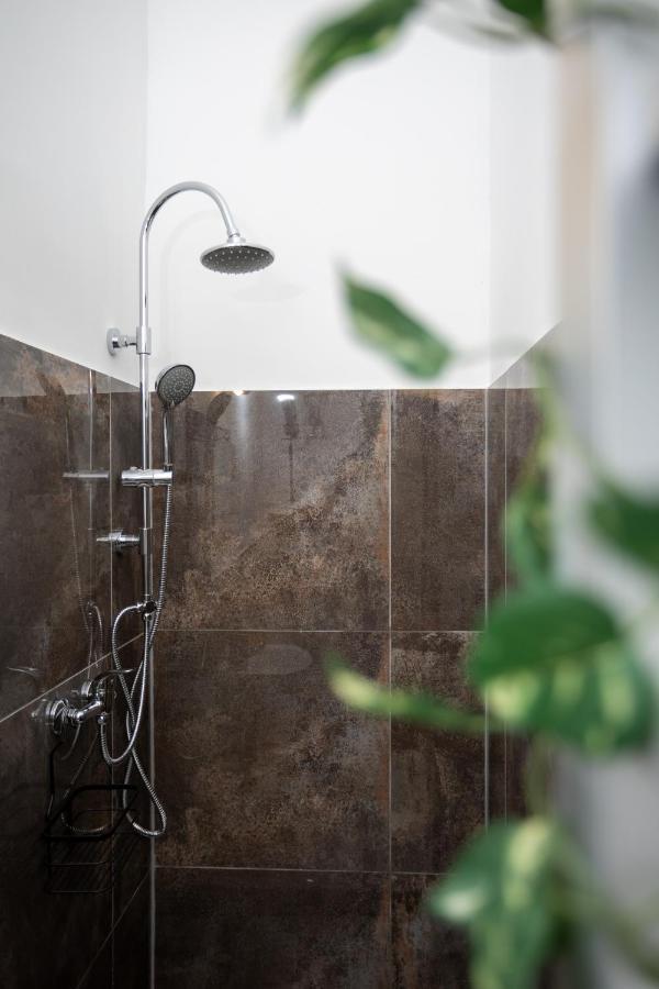 Green Goblin Apartment With Free Private Parking Budapest Ngoại thất bức ảnh