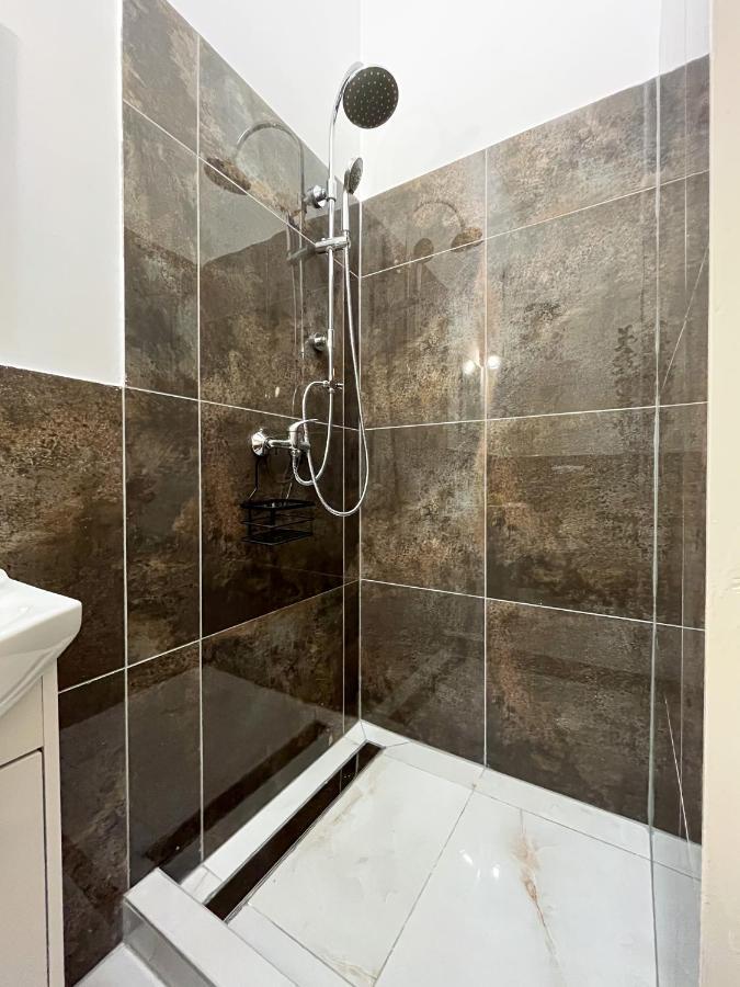 Green Goblin Apartment With Free Private Parking Budapest Ngoại thất bức ảnh